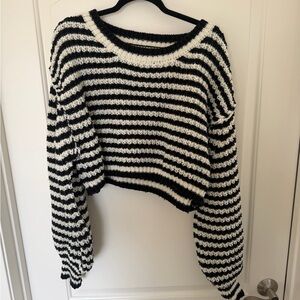 Grey Bandit Striped Black and White Women's Cropped Sweater